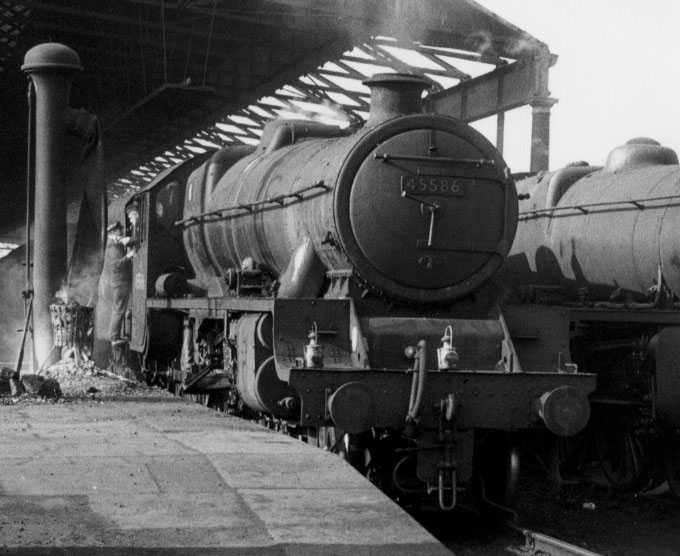 45586 Mysore at Rugby in March 1963