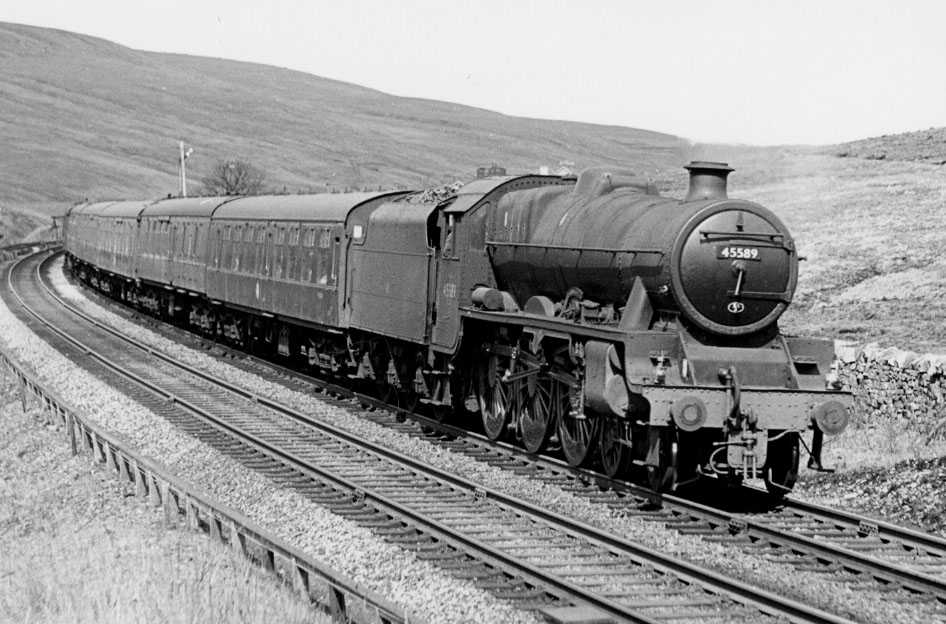 45589 Gwalior at Blea Moor, 12 April 1963