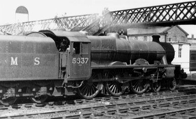 5637 Windward Islands still in LMS livery, at Crewe, 20 May 1948