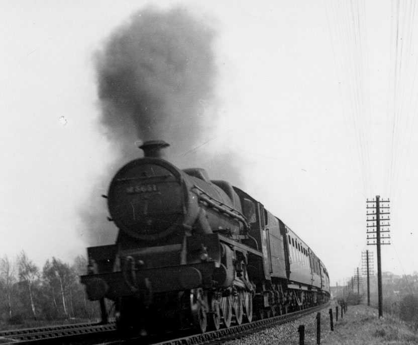 M5651 Shovell at Edgewaresbury on 16 April 1949