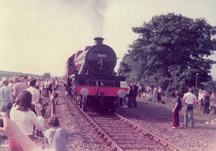 5690 Leander near Newton Aycliffe, in the Shildon Cavalcade of August 1975